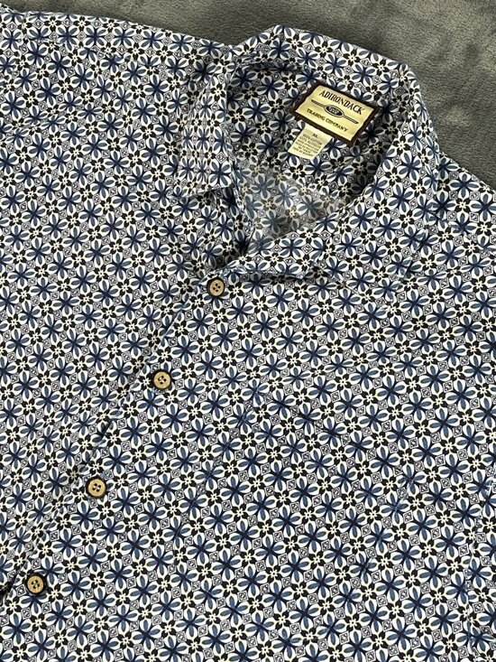 Adirondack Other - Adirondack Short Sleeve Paisley Button Up Shirt Men's XL Blue Floral Retro